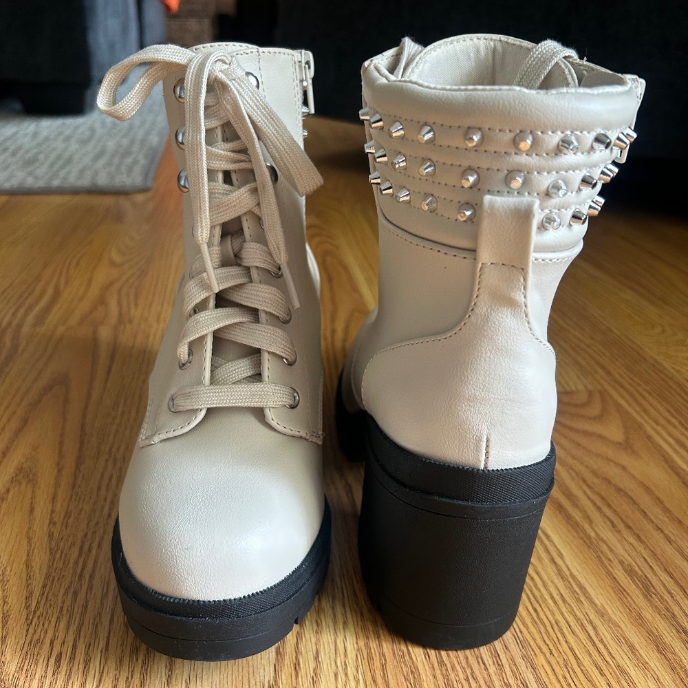 Women's Studded Heeled Moto Boots Size 7
